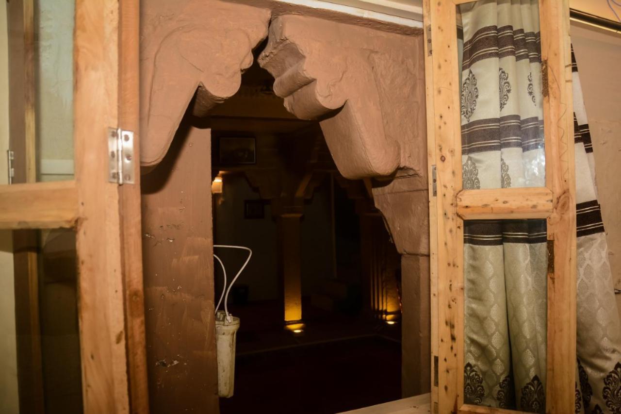 Narayana Haveli Hotel Varanasi Eksteriør billede