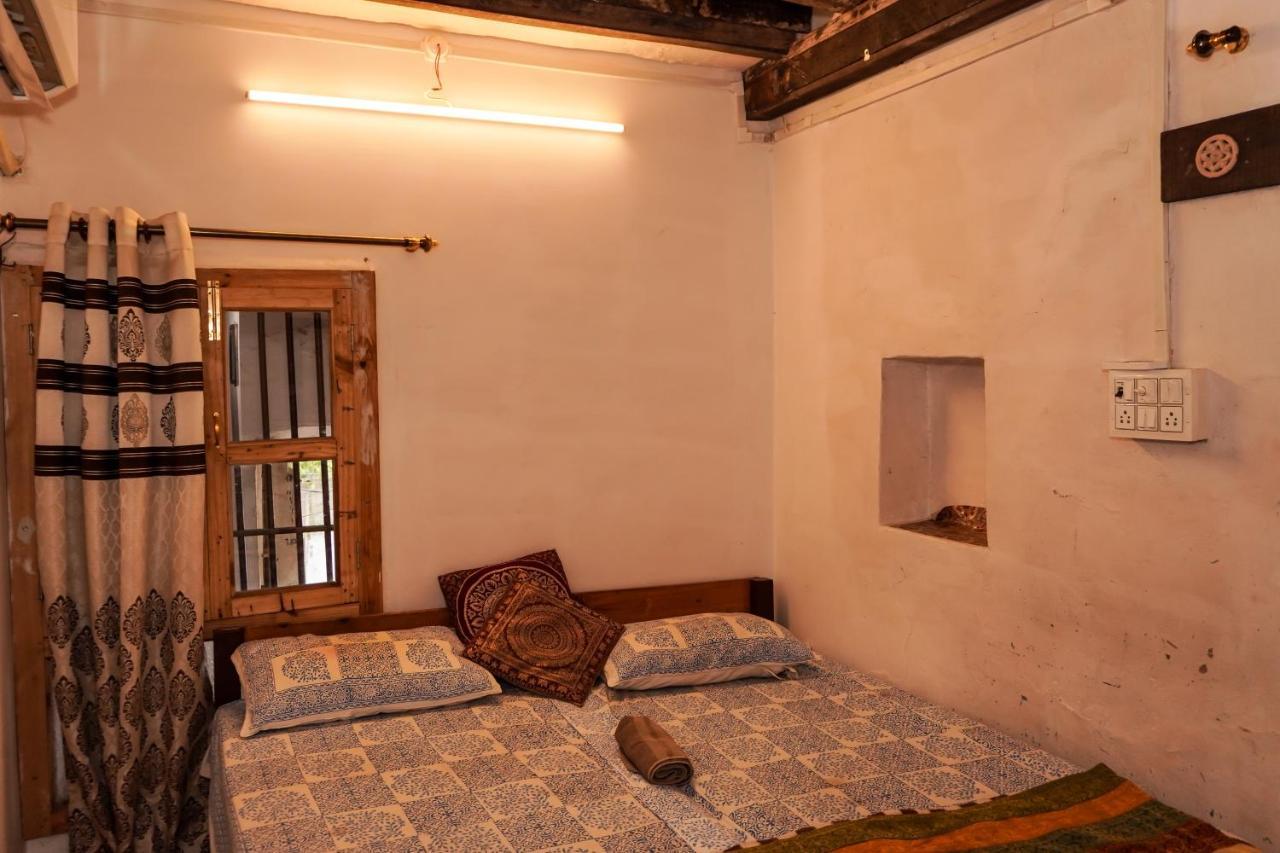 Narayana Haveli Hotel Varanasi Eksteriør billede